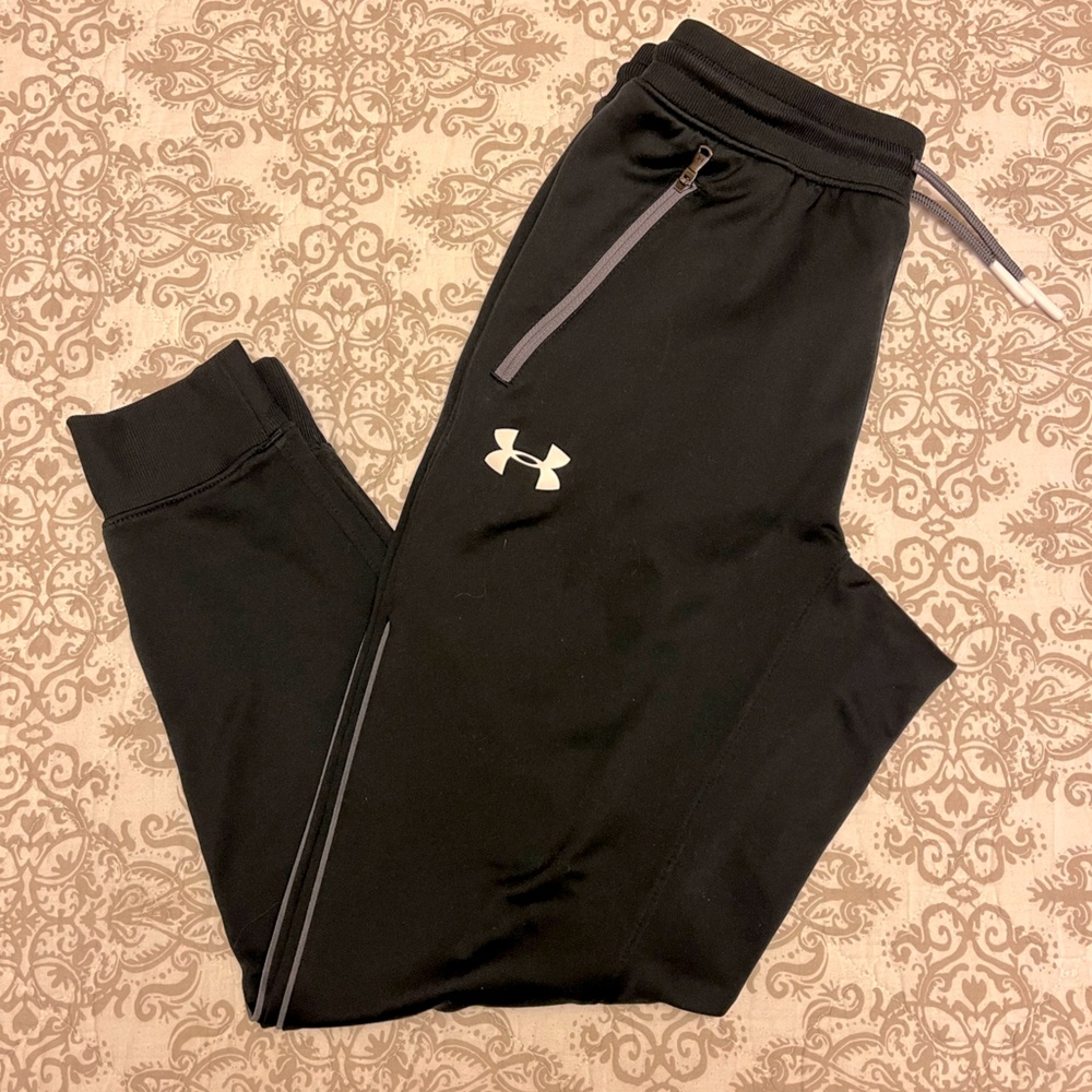 Under Armour Boy’s Joggers, Size Medium, Black with Gray Trim